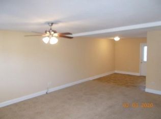 68 Cardinal Ct APT C, Cleveland, GA 30528
