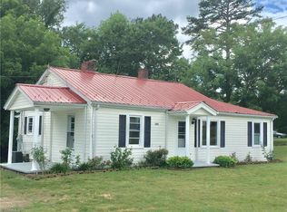 590 Ball Rd, Thomasville, NC 27360