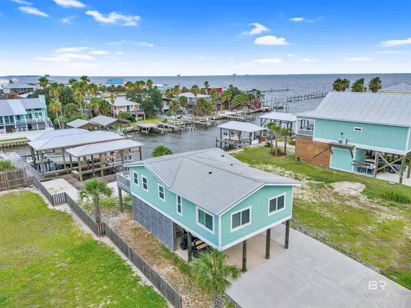 649 Cherokee Rd, Gulf Shores, AL 36542