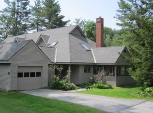 33 The Seasons Ln, New London, NH 03257