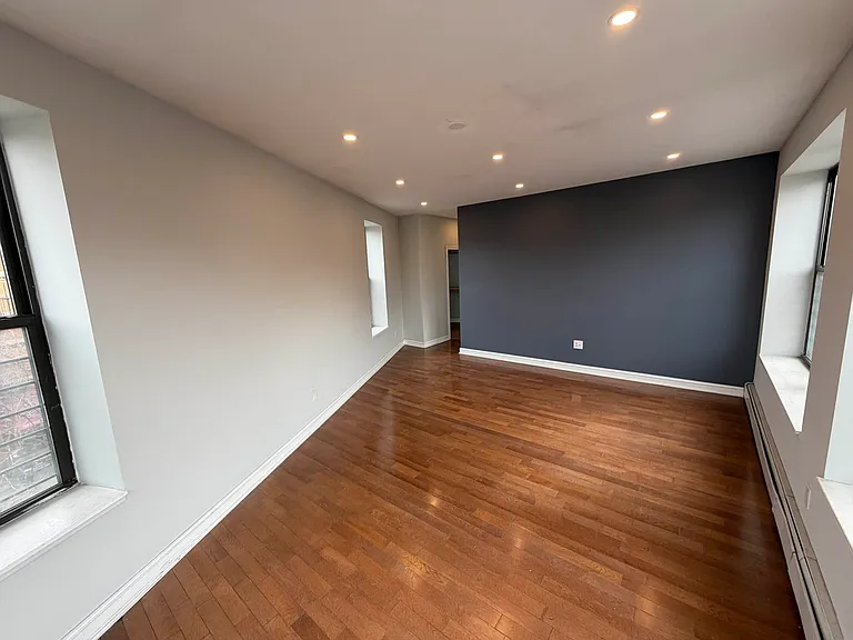 5645 Myrtle Ave #3A — Photo 13