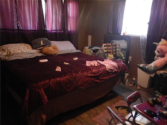 5th image of 63 Park St