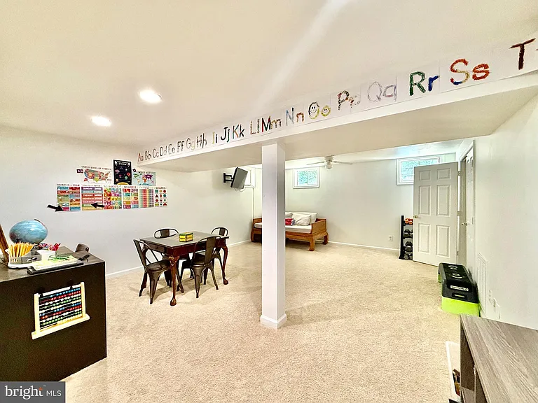 8 Woodmont Ct — Photo 19