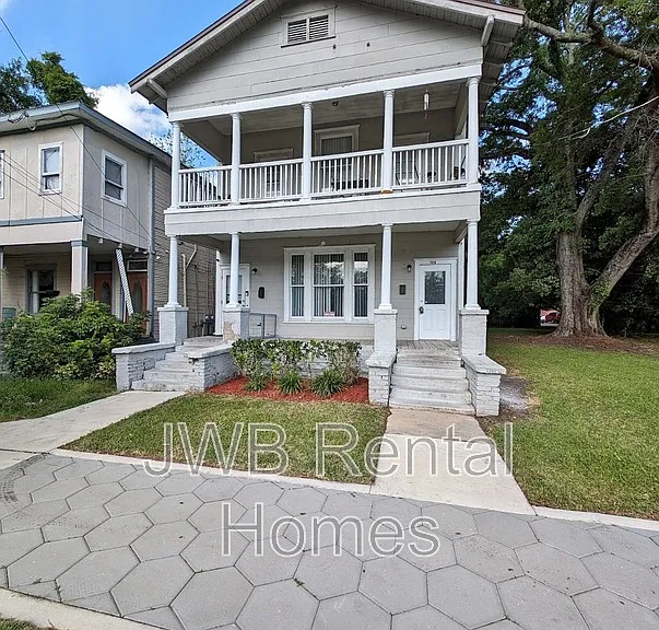1926 Walnut St — Photo 11