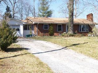 4556 Sunny Dr, Winston Salem, NC 27106