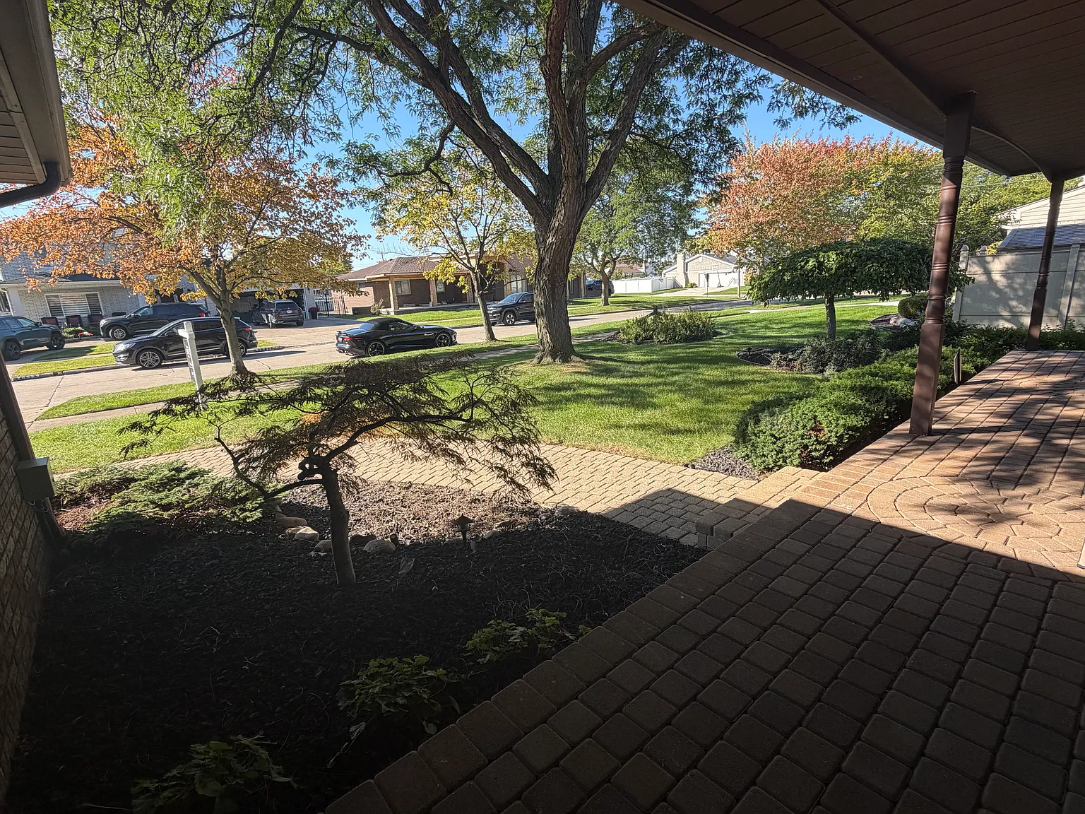 3 bed, 2717 sqft, $3,800 — Photo 4