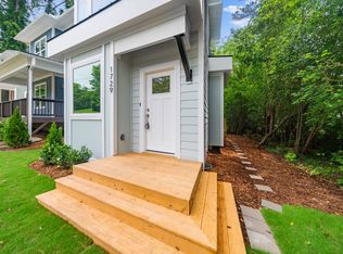 1729 Crest Rd, Raleigh, NC 27606