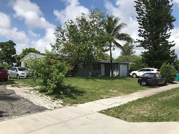 2nd image of 130 NW 14th Ave