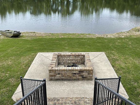 5th image of 17100 Edinburgh Dr