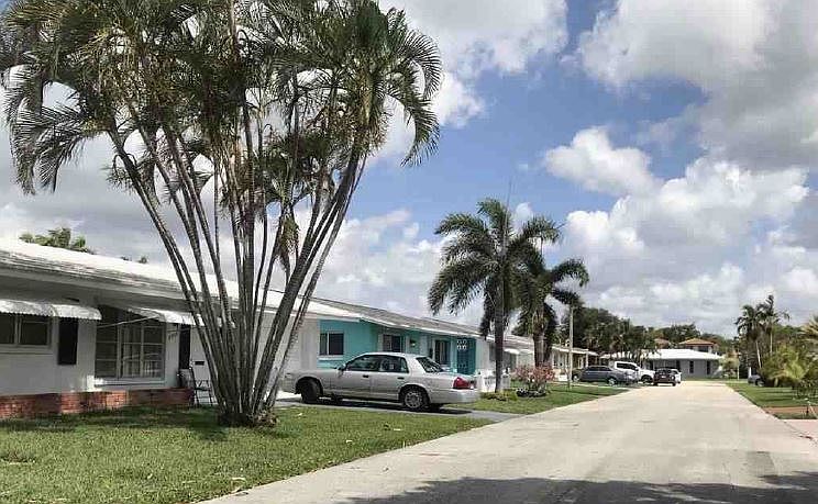 2nd image of 5707 NW 48th Ave