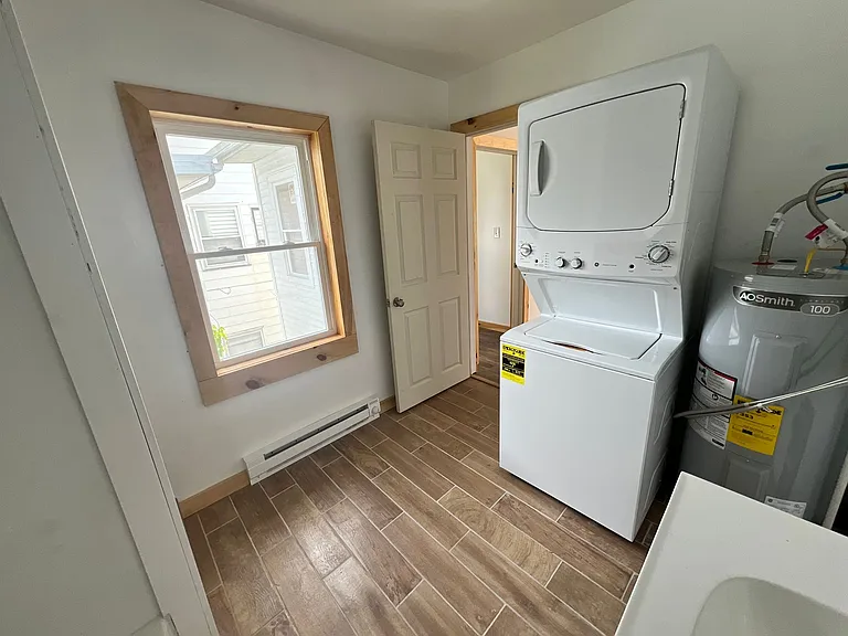 706 Penn St #1 — Photo 3