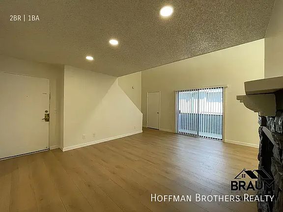 4th image of 13349 Victory Blvd #203A