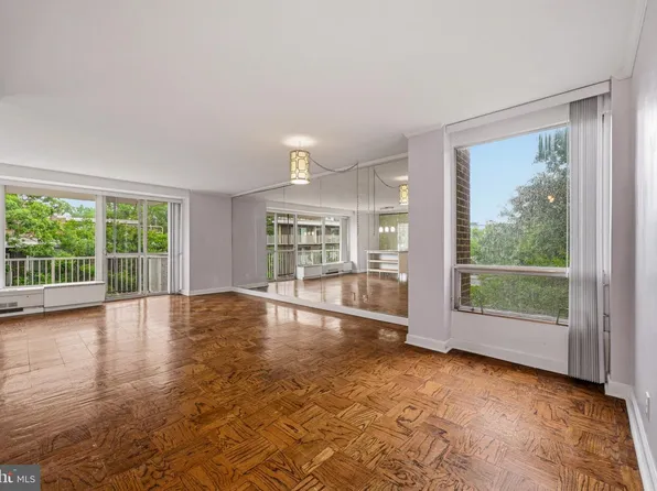 400 O St SW APT 402, Washington, DC 20024