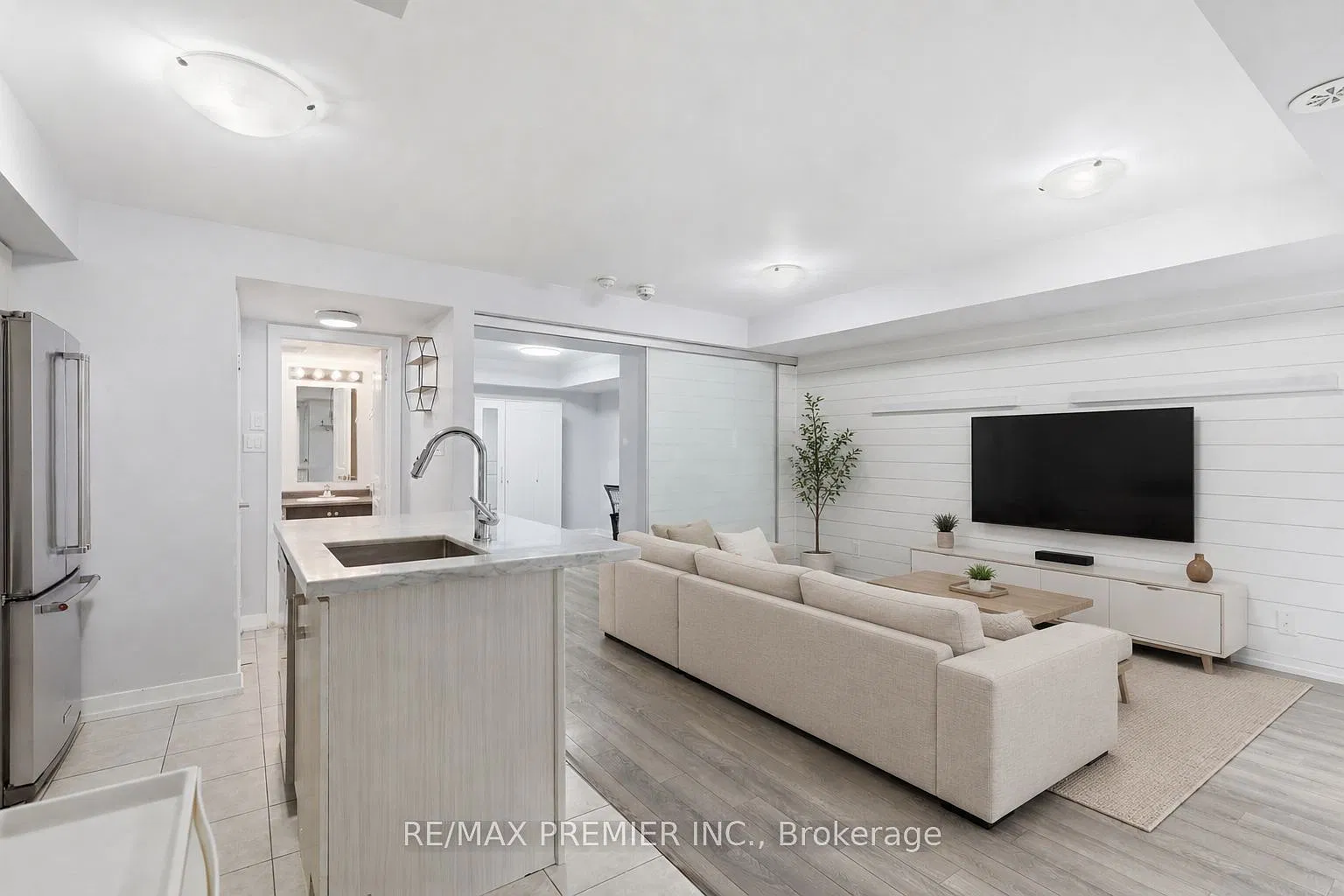 1 bed, $2,100 — Photo 2