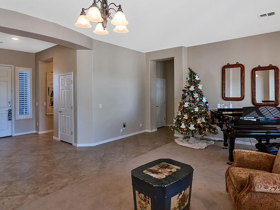 4th image of 4807 W Barko Ln