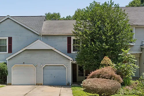 6 Bradford Dr Photo 1