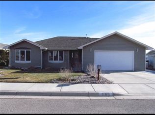960 Valley View Dr, Great Falls, MT 59404
