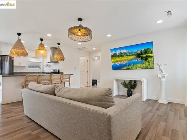 363 California Ave, Pittsburg, CA 94565