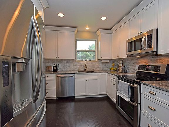 2nd image of 2614 Briarcliffe Ave