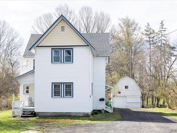 52 Woodward Ave, Springville, NY 14141