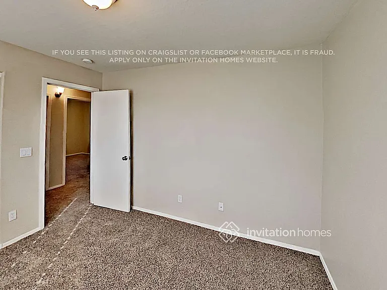 423 S Sabrina — Photo 15
