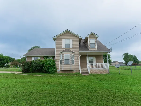 736 Shetland Dr, Oak Grove, KY 42262