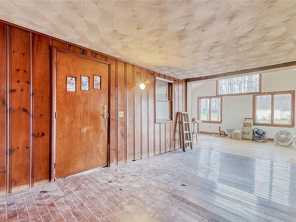 5th image of 2508 E Main St
