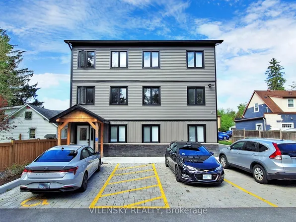 195 Owen St #F, Barrie, ON L4M 3H8