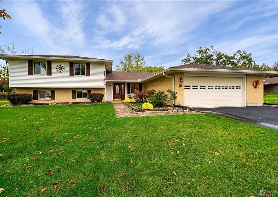 1st image of 941 Pinecreek Dr