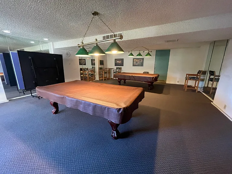 Billards