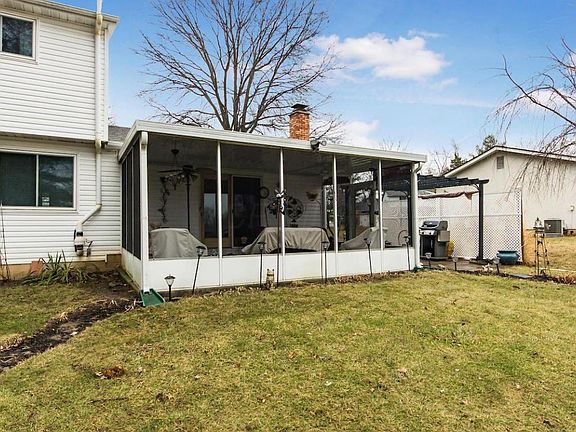 5th image of 623 Fawndale Pl