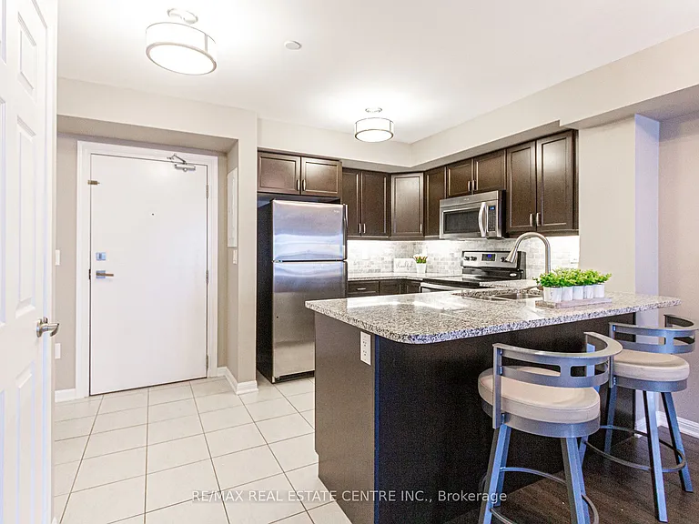 1045 Nadalin Hts #211 — Photo 5
