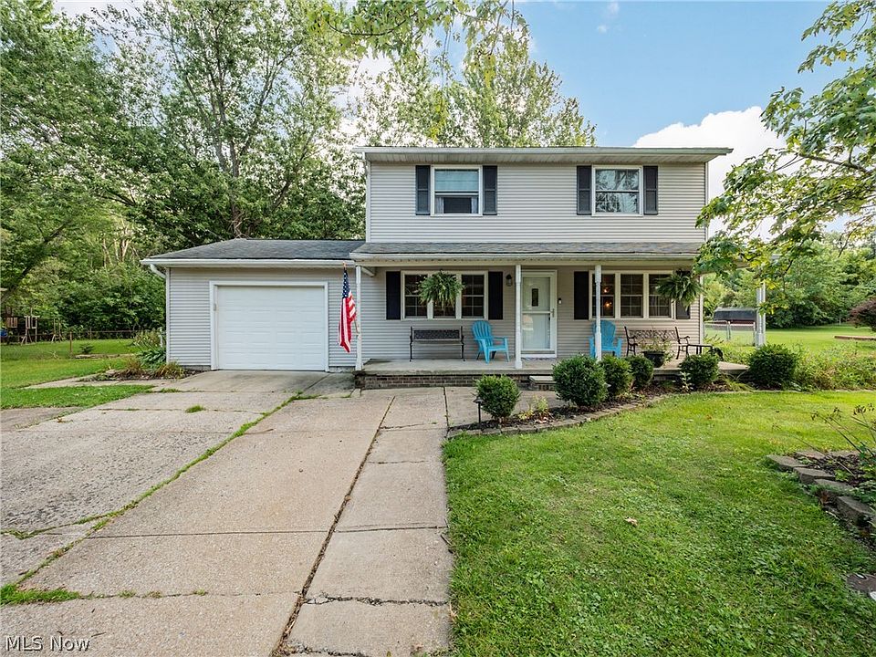 1st image of 4643 Hollyview Dr