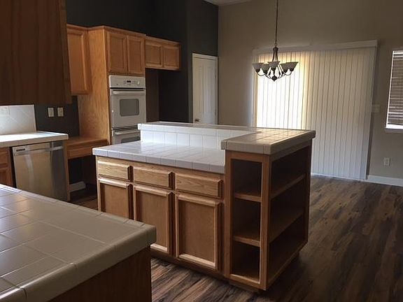3rd image of 6518 Jackson Ct