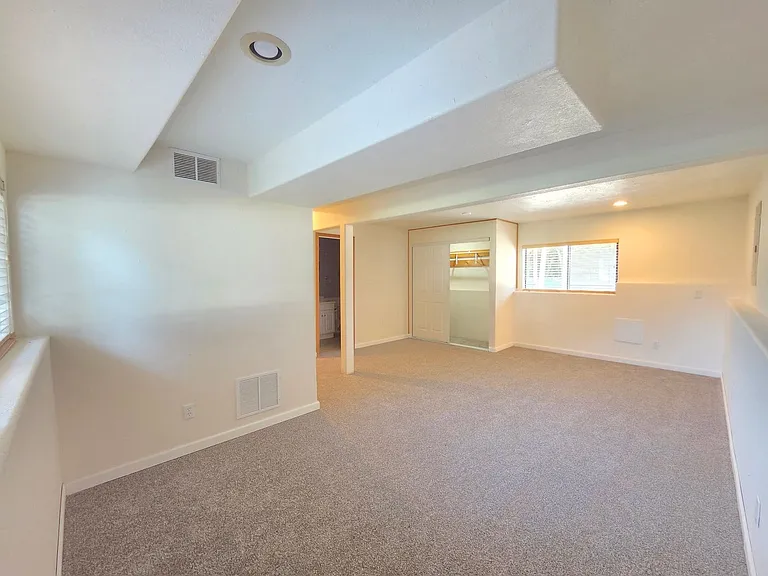 4908 W Lamar Ave — Photo 23