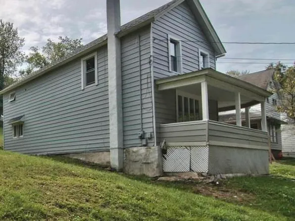 85 Prospect St, Simpson, PA 18407