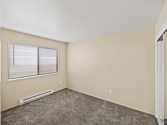 4th image of 1129 1st St #1304bf589
