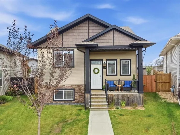 25 W Richfield Cres, Sylvan Lake, AB T4S 0K1