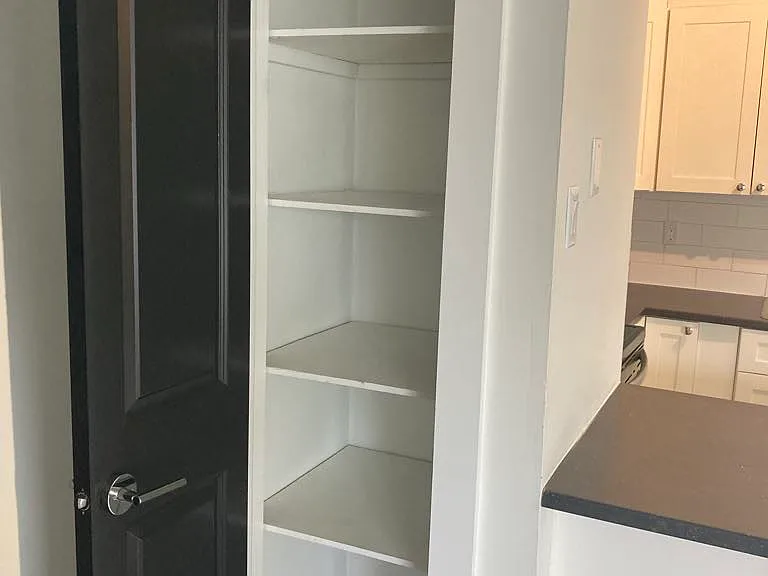 190 Oakdene Ave #110 — Photo 5
