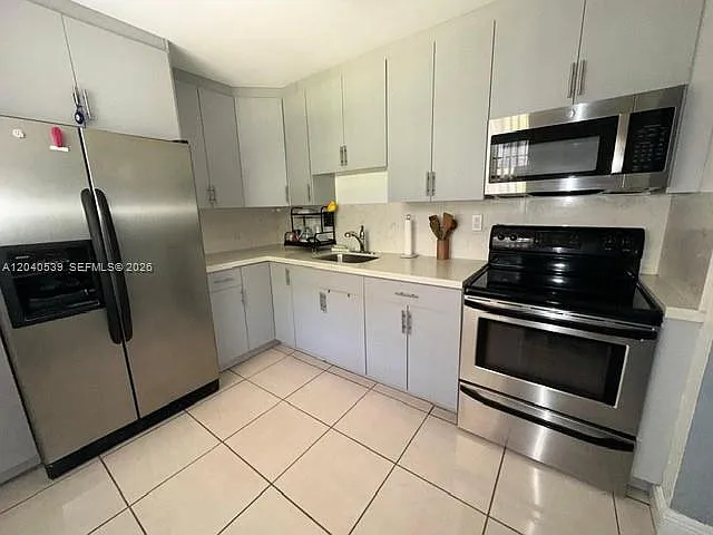 10975 SW 107th St #110 — Photo 5