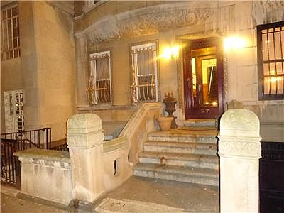 5th image of 27 W 90th St APT 2R