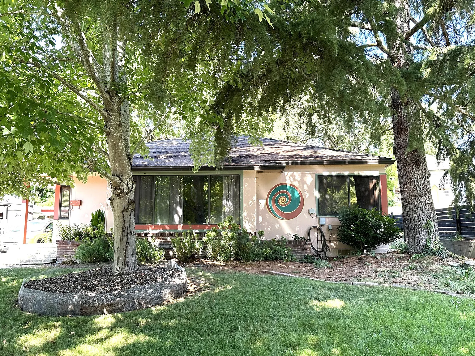 24 S Keene Way Dr photo 1