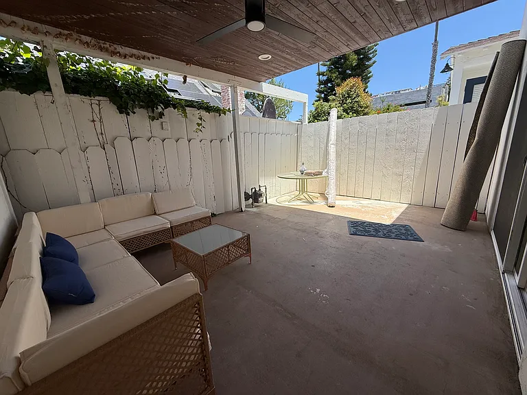 1140 Pearl St — Photo 21