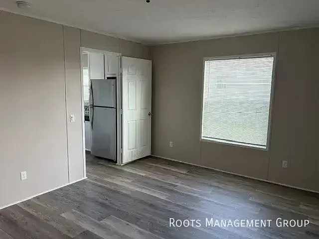2300 E Philip Ave #23 — Photo 7