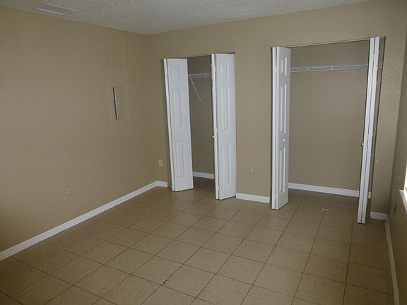 2nd image of 2546 Chestnut Woods Dr