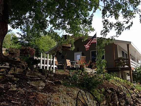 3rd image of 5272 County Road 10