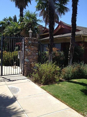 1st image of 307 N Acacia Ave