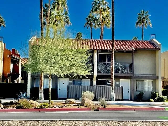 51020 Avenida Martinez #D2 — Photo 14