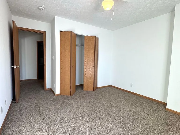Southern Winds Apartments — Photo 26