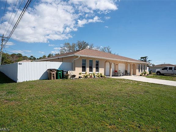 4th image of 903 SE 23rd Pl